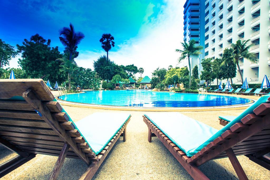 The Circle Residence ジョムティエンビーチ エクステリア 写真